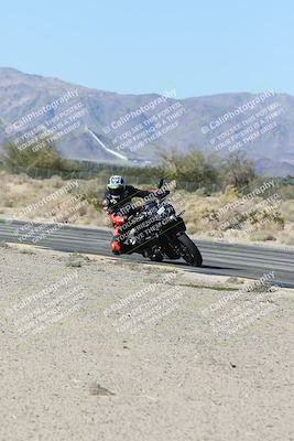 media/Dec-04-2025-Racers Edge (Thu) [[5ebc9f124d]]/3-B Group/3-Session 2 (Turn 7 Inside)/